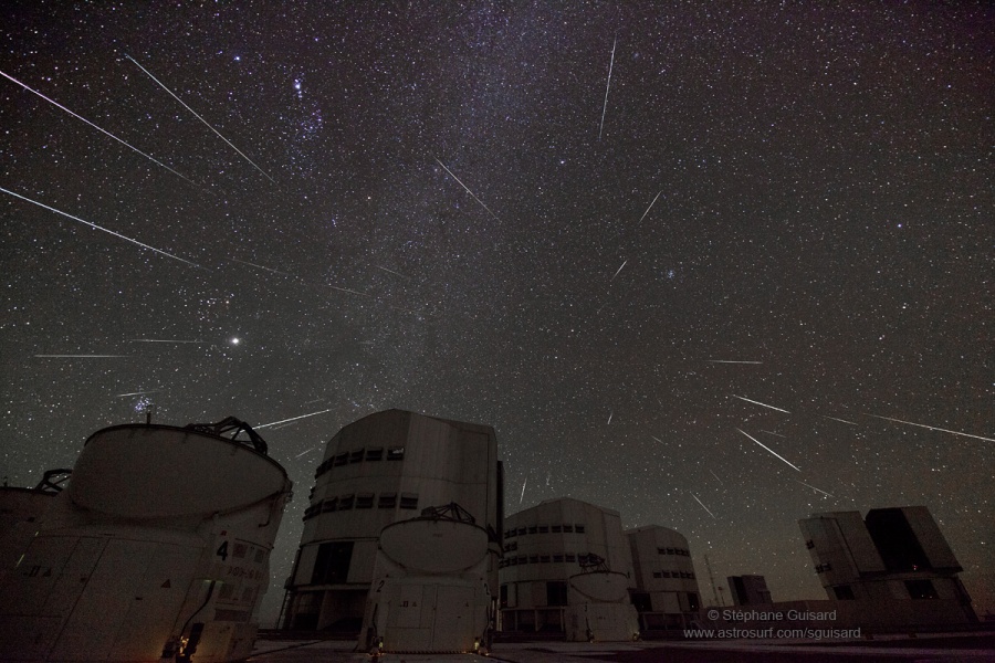 SGU-Paranal-Geminids-900x600-cp10.jpg