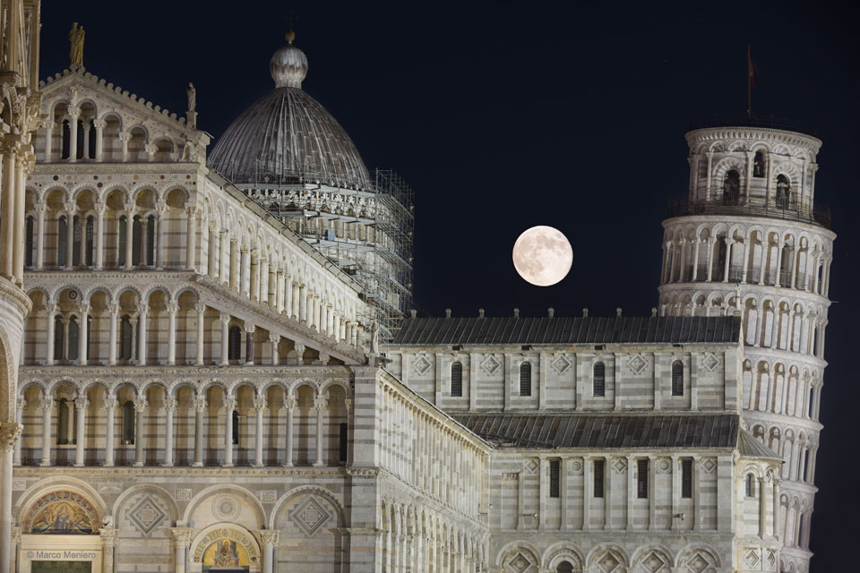 ThunderMoonPisa_Meniero_960.jpg
