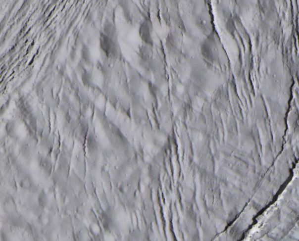 enceladus_cassini_03_c77.jpg
