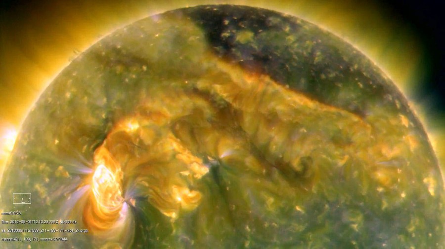 northSunAug1_sdo900.jpg