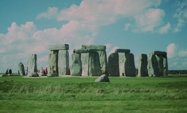stonehenge_cr.jpg